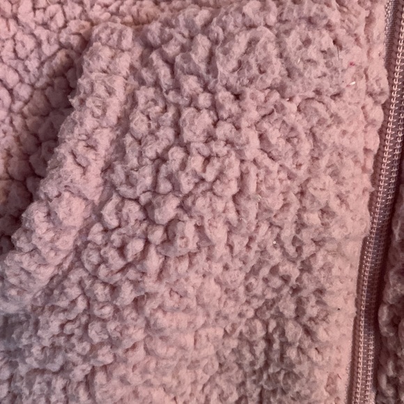 💗✨💗Children’s Place pink and white zip fluffy jacket - Picture 3 of 8